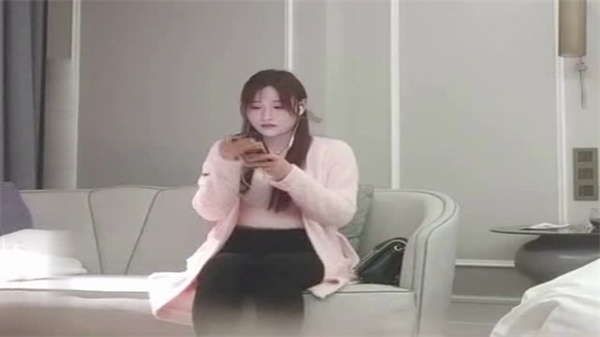 利哥探花极品小姐姐遭巨根爆操 狂喊痛快受不了 骚穴被干到抽搐喷水